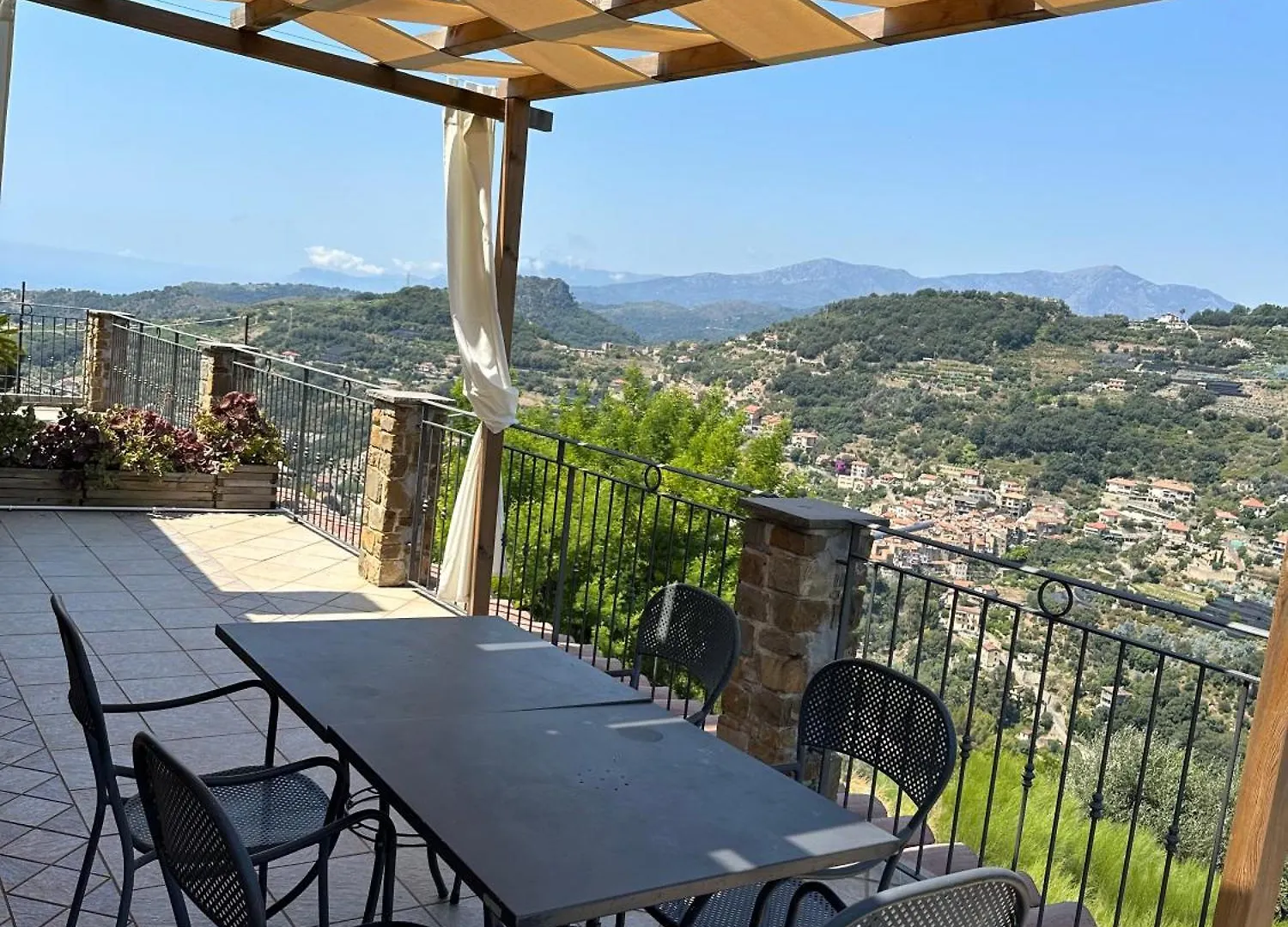 Agriturismo CÀ DÜ NONU Vallebona Italie